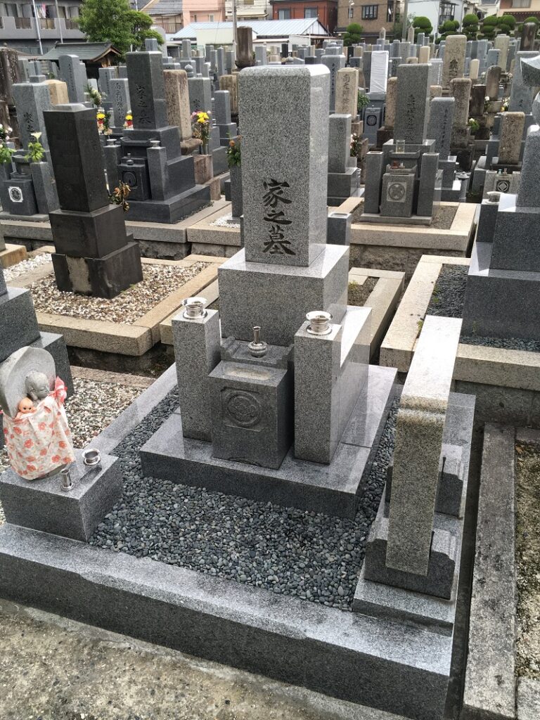 高川田墓地　完成